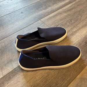 Rothy’s The Original Slip on Sneaker in Navy Blue Knit
